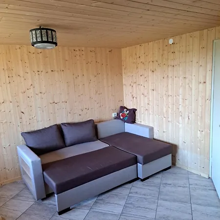 Viirpuu Puhkemaja * Kuressaare